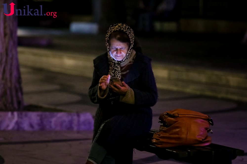 Bakının "tarqovı" və bulvarından gecə görüntüləri - FOTOLAR